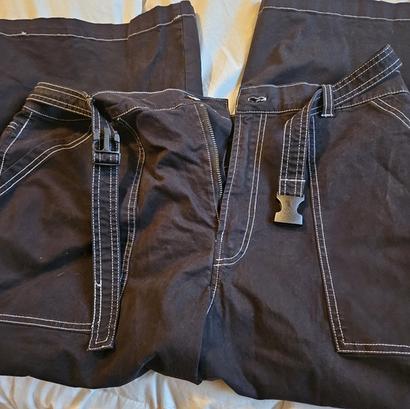 Plus capris - Picture 3 of 4